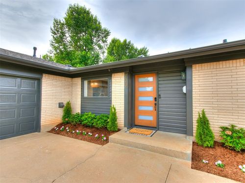 700 Greenwood Drive, Midwest City, OK, 73110 | Card Image