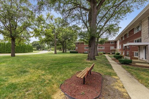 apt-2a-6862 W Lode Dr, Worth, IL, 60482-1372 | Card Image