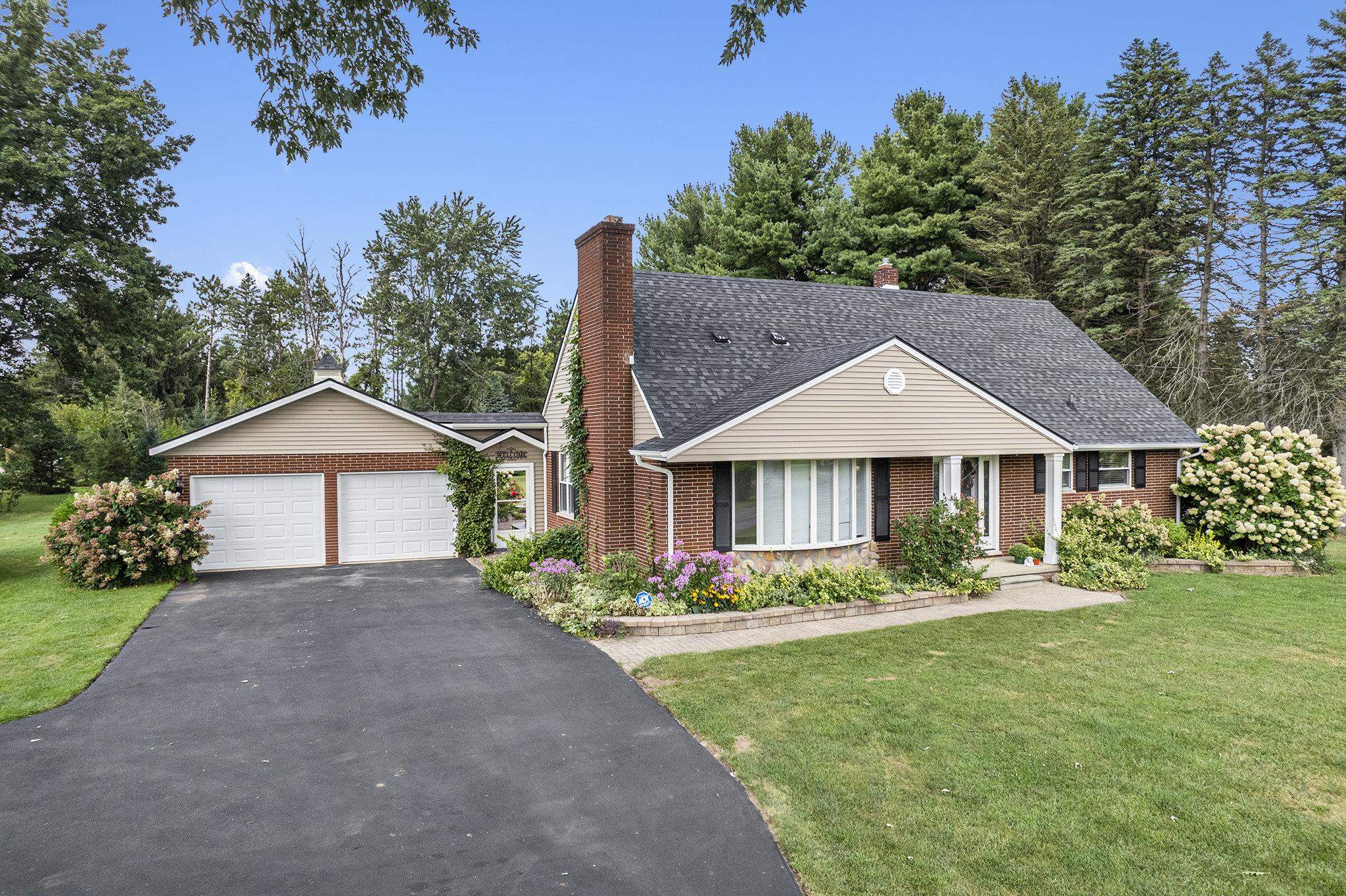 Farrand Rd, Clio, MI 48420