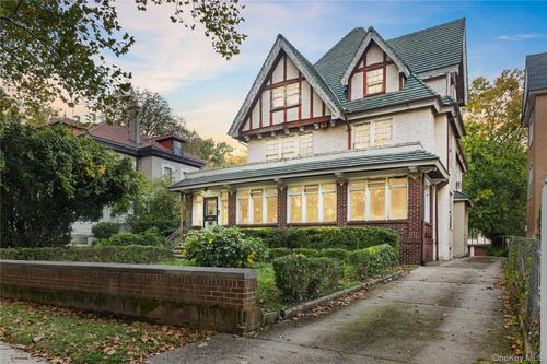 283 Highland Boulevard, New York, NY, 11207 | Card Image