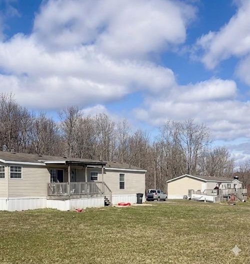 6524 N 96th Ave, Hart, MI, 49420-8181 | Card Image