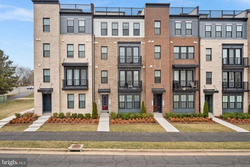 43406 Farringdon Sq, BROADLANDS, VA, 20148-5554 | Card Image