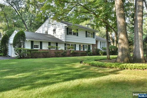 608 Covington Pl W, Franklin Lakes, NJ, 07417-2401 | Card Image
