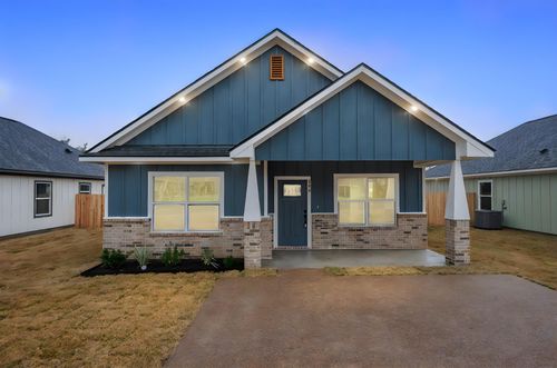 205 Lock Ln, Bryan, TX, 77803-3868 | Card Image