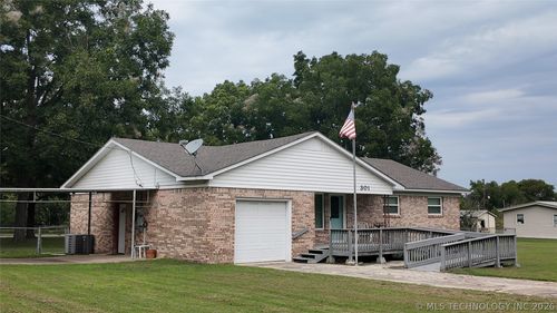 301 N County Line, Allen, OK, 74825 | Card Image
