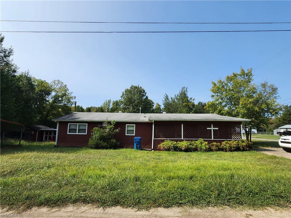 Salisbury St, Ramseur, NC 27316