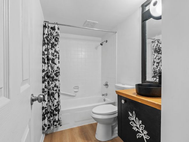 APT-102 - 17963 Amherst Ct, Condo with 1 bedrooms, 1 bathrooms and 1 parking in Country Club Hills IL | Image 6