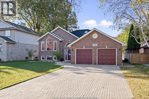 640 Delaware Ave, Lasalle, ON, N9J3J8 | Card Image