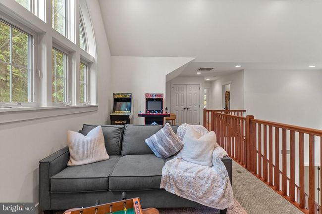 7 Red Oak Rd, House other with 3 bedrooms, 3 bathrooms and null parking in Lake Harmony PA | Image 44