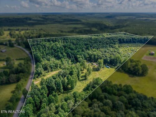 4877 Eastland Rd, Sparta, TN, 38583-3832 | Card Image