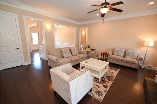 821 Whittington St, AUBURN, AL, 36832-3682 | Card Image