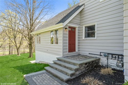1392 Kings Hwy, Chester, NY, 10918-3009 | Card Image