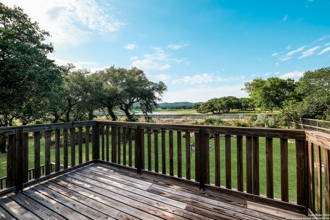 542 Silver Spgs, House other with 3 bedrooms, 3 bathrooms and null parking in Helotes TX | Image 12