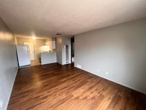 a-423 Dallas Street Se, Albuquerque, NM, 87108 | Card Image