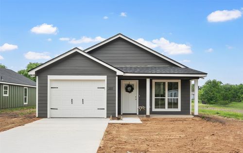 389 E Burleson Ave, Mart, TX, 76664 | Card Image