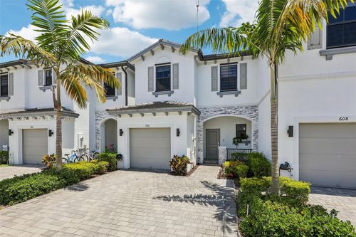 592 Nw 203rd Ter, Miami Gardens, FL, 33169-3473 | Card Image