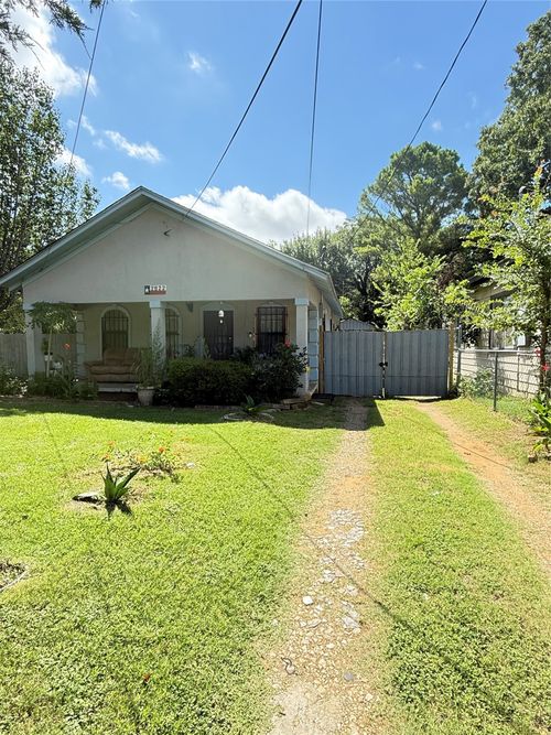 2922 Reed Lane, Dallas, TX, 75215 | Card Image