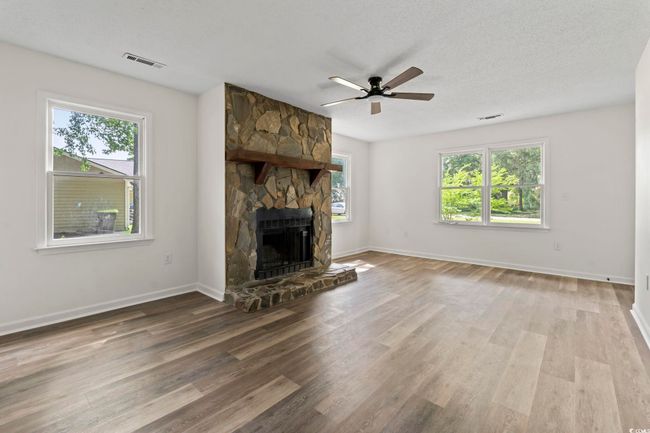203 Deer Trace Cir, House other with 3 bedrooms, 2 bathrooms and 4 parking in Myrtle Beach SC | Image 8