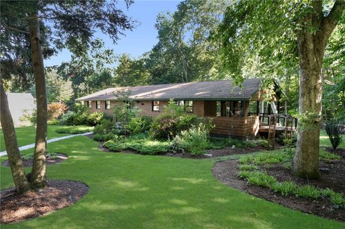 200 River Farm Dr, East Greenwich, RI, 02818-2198 | Card Image
