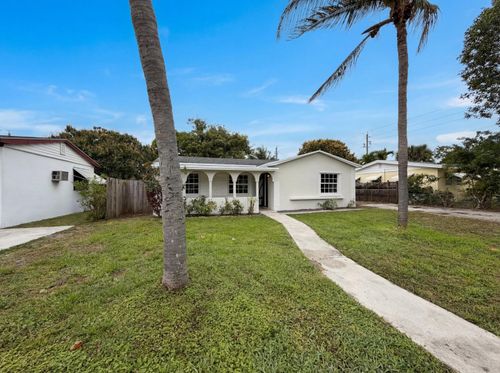 417 Nw 2nd St, Boynton Beach, FL, 33435-4057 | Card Image