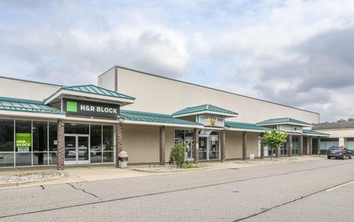 33-1525 Michigan Ave W, Battle Creek, MI, 49037-1947 | Card Image