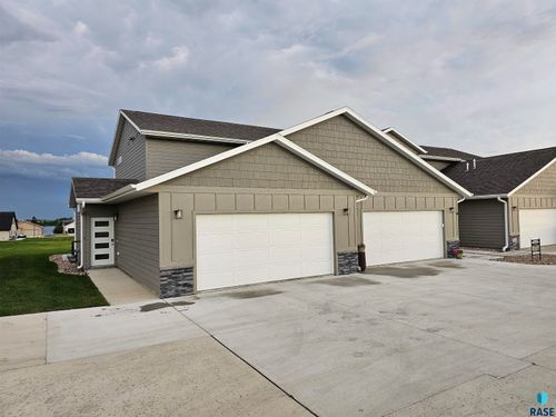 1-23744 461st A Ave Avenue, Wentworth, SD, 57075 | Card Image