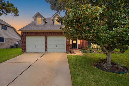 2413 Piney Woods Dr, Pearland, TX, 77581-5853 | Card Image