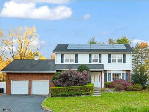 15 Sweetwood Ct, Parsippany, NJ, 07054-2318 | Card Image