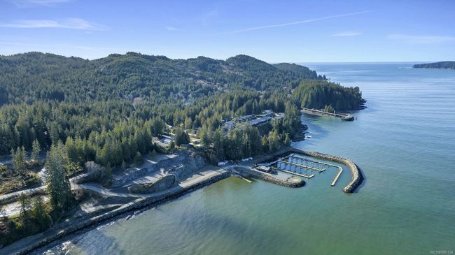37 - 6574 Baird Rd, House other with 2 bedrooms, 1 bathrooms and 2 parking in Port Renfrew BC | Image 5