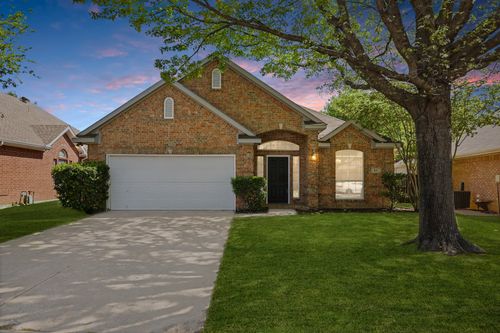 821 Pinnacle Cir, Lewisville, TX, 75077-2537 | Card Image
