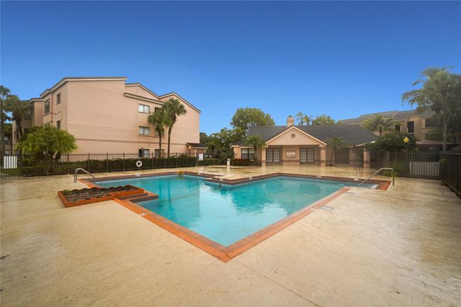 APT-6103 - 2926 S University Dr, Condo with 1 bedrooms, 1 bathrooms and null parking in Davie FL | Image 15