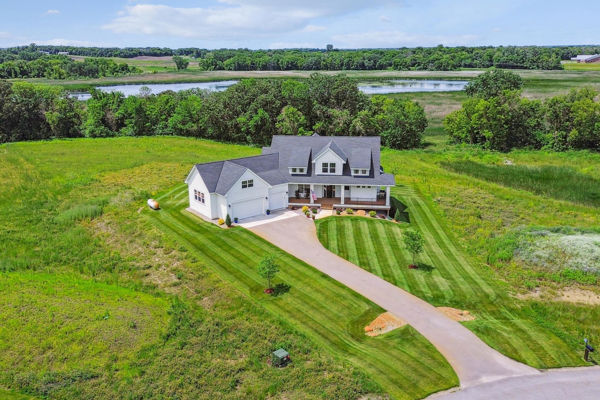 86th St, Delano, MN 55328