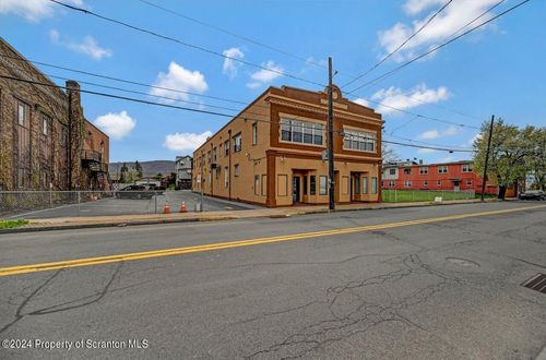 486 Hazle St, Wilkes Barre, PA, 18702-4684 | Card Image