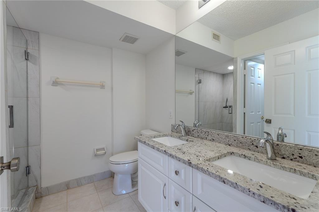 Residential in NAPLES 3