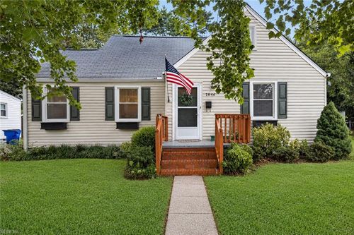 1646 Croyden Rd, Norfolk, VA, 23503-3263 | Card Image