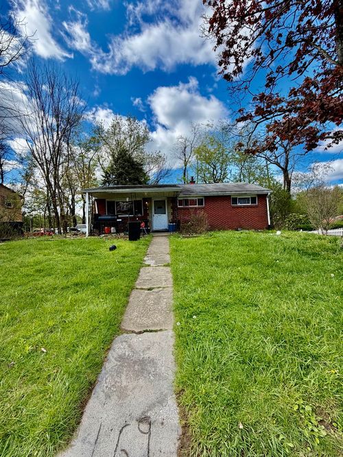 169 Suncrest Dr, Verona, PA, 15147-1649 | Card Image