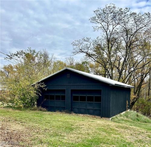 62936 Bennett Ave, Cambridge, OH, 43725-9490 | Card Image