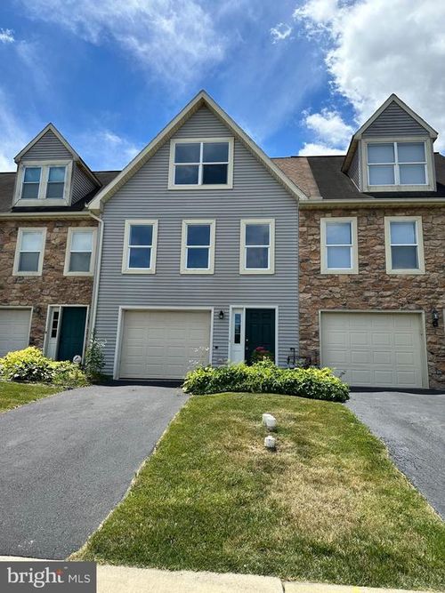 152 Acorn Ln, MOUNTVILLE, PA, 17554-1860 | Card Image