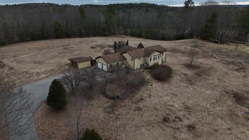 128 Pinewoods Road, Lewiston, ME, 04240 | Card Image