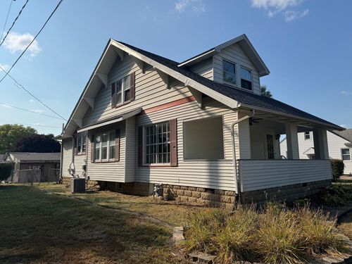 212 S Monroe St, Mackinaw, IL, 61755-7546 | Card Image