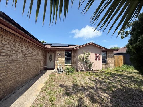 9570 Waxwing St, Corpus Christi, TX, 78418-5033 | Card Image