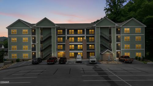 329 Ownby Street, Gatlinburg, TN, 37738 | Card Image