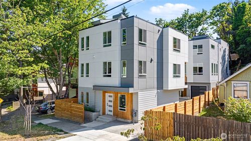 a-7776 Highland Park Way Sw, Seattle, WA, 98106-2013 | Card Image