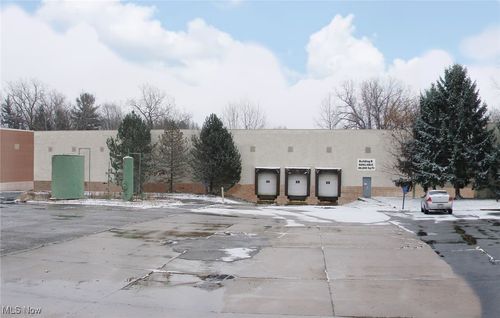 8820 East Ave, Mentor, OH, 44060-4306 | Card Image