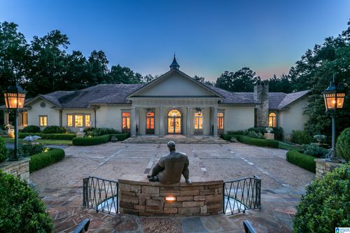 6 Greenbriar Rdg, Shoal Creek, AL, 35242-5915 | Card Image