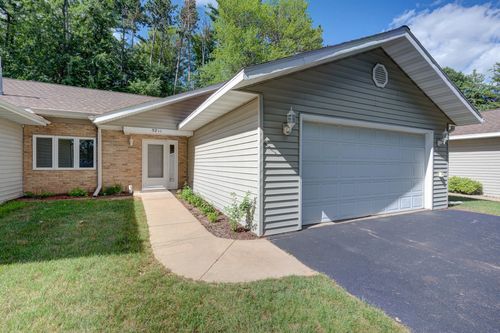 5211 Pine St, WESTON, WI, 54476-2331 | Card Image