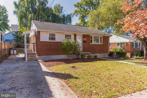 6414 Winnepeg Rd, BETHESDA, MD, 20817-1660 | Card Image