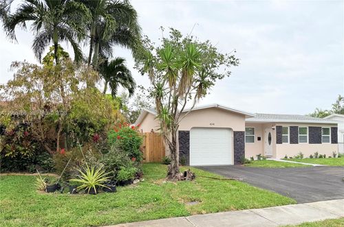 4241 Thomas St, Hollywood, FL, 33021-3562 | Card Image