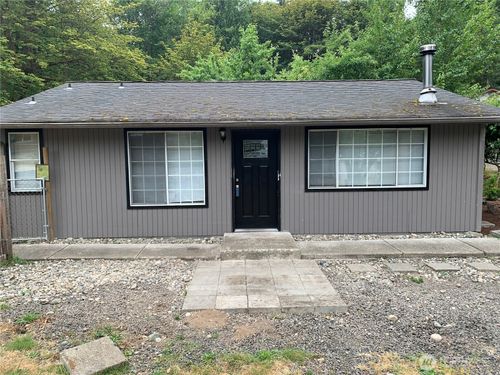 31 E Sand Hill Ln, Belfair, WA, 98528-9535 | Card Image