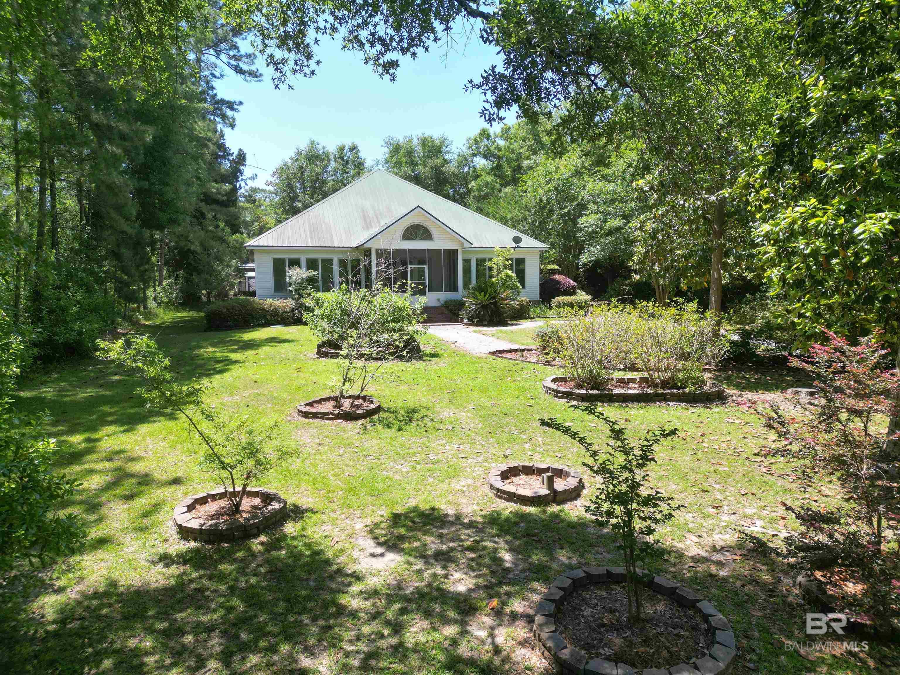 Boonie Ln, Gulf Shores, AL 36542